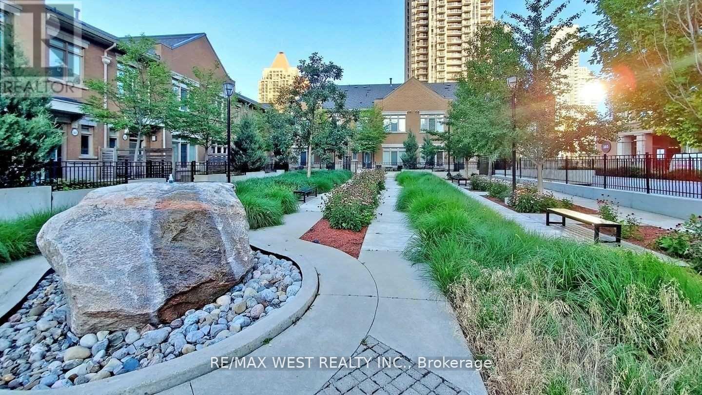 129 - 383 Prince Of Wales Drive, Mississauga, Ontario  L5B 0C6 - Photo 21 - W13465932
