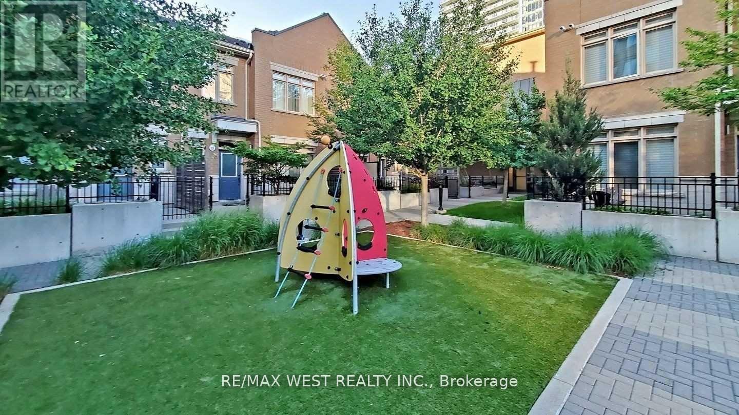 129 - 383 Prince Of Wales Drive, Mississauga, Ontario  L5B 0C6 - Photo 23 - W13465932