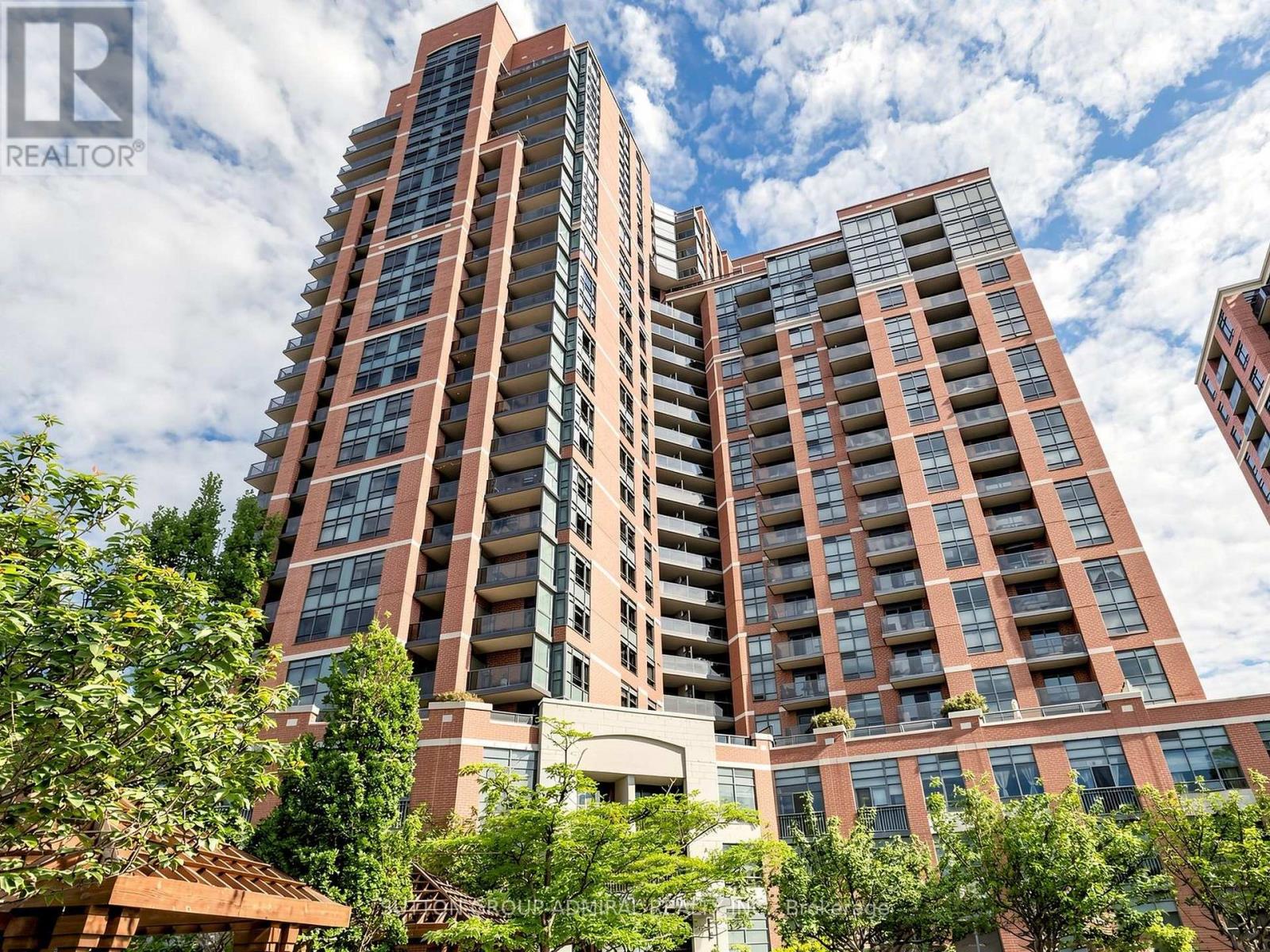 1039 - 60 HEINTZMAN STREET, Toronto, Ontario