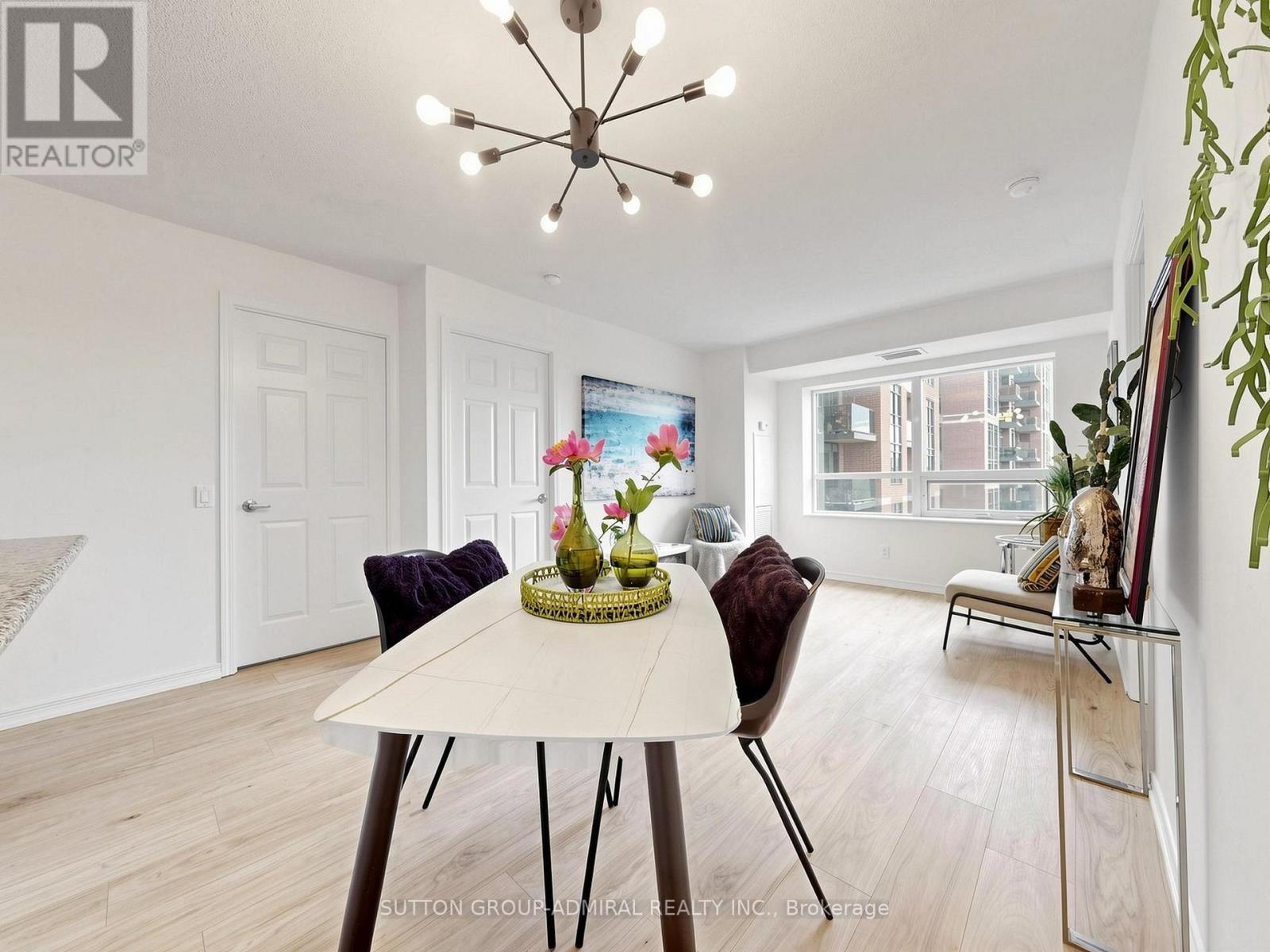 1039 - 60 Heintzman Street, Toronto, Ontario M6P 5A1 - Photo 7 - W13465978