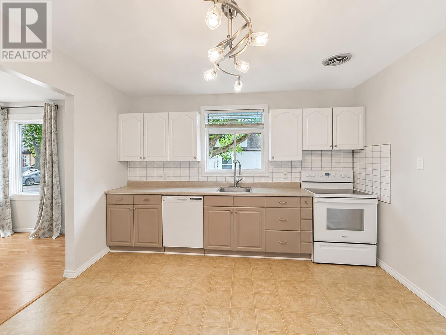 102 Kenogami Ave S, Thunder Bay, Ontario  P7B 4R7 - Photo 13 - TB2601595