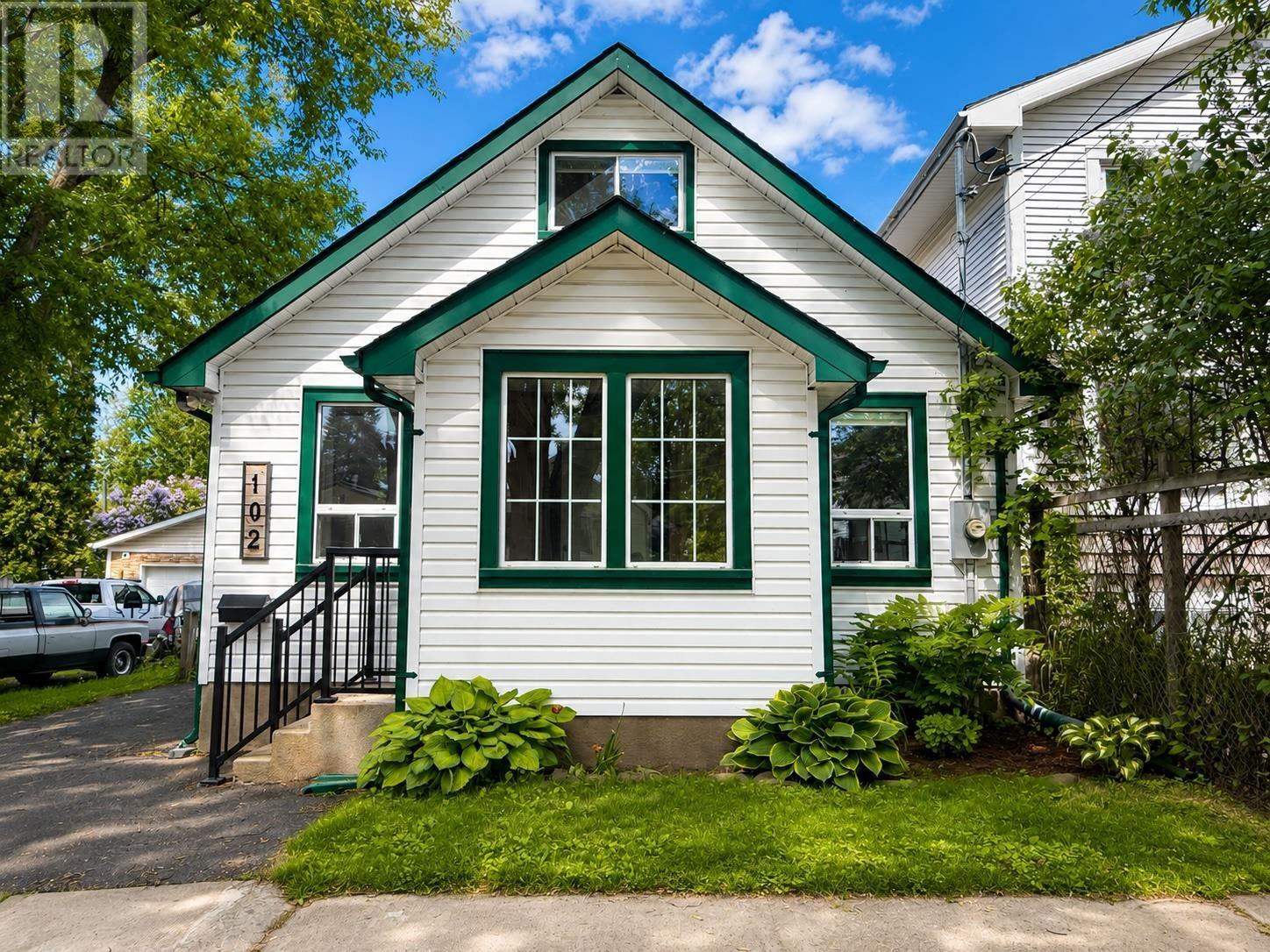 102 Kenogami Ave S, Thunder Bay, Ontario  P7B 4R7 - Photo 4 - TB2601595