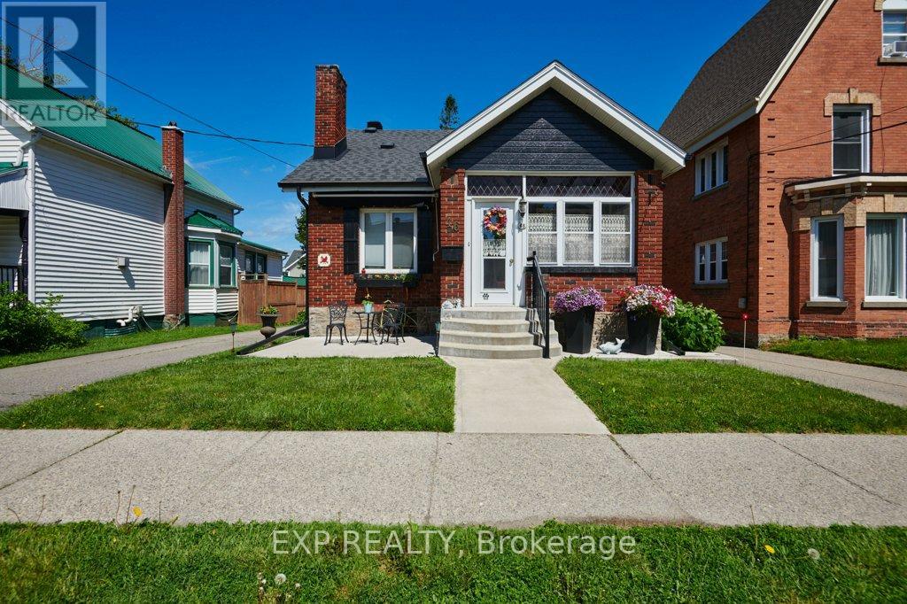 46 JAMES STREET E, Brockville, Ontario