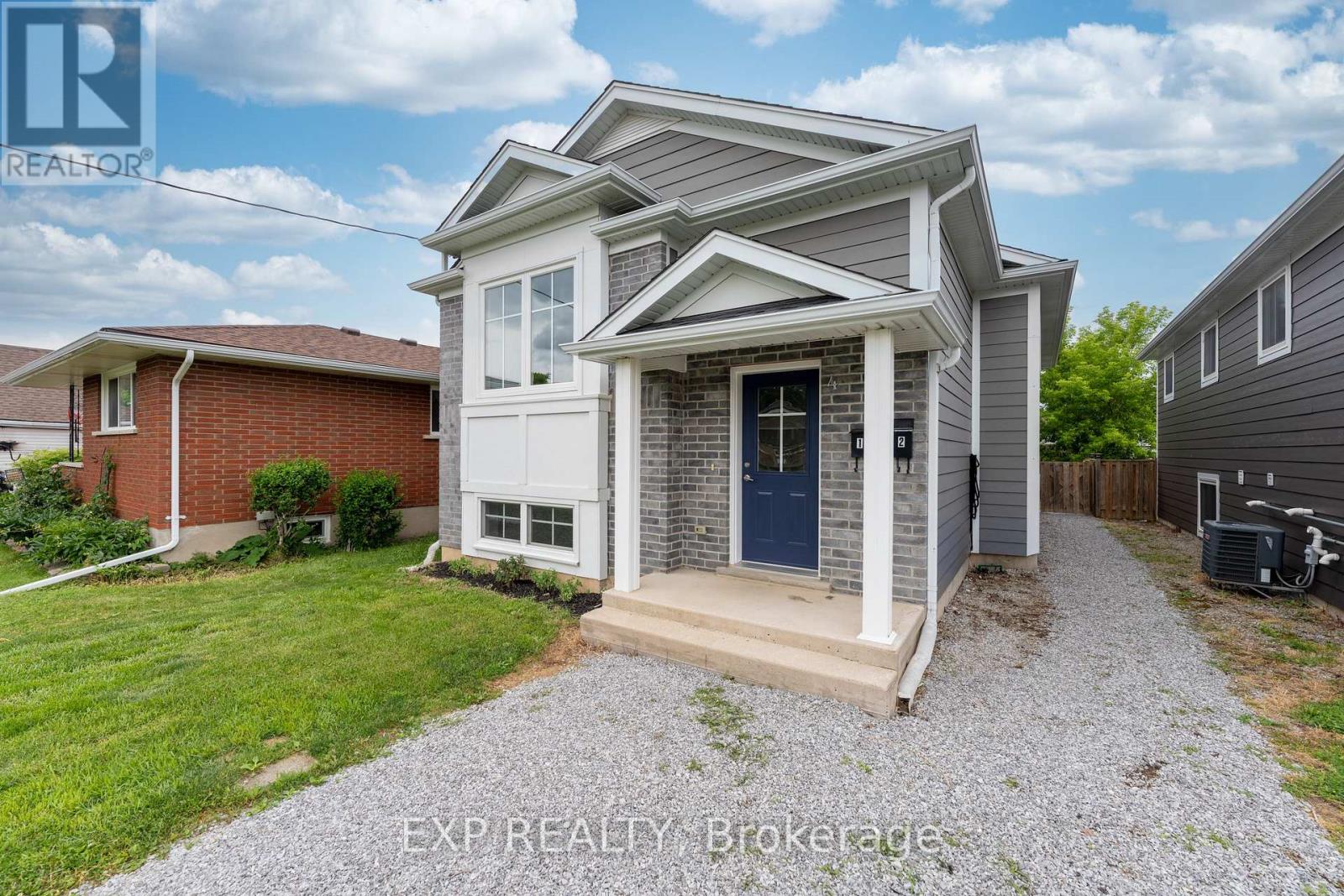 4 Kirk Street, St. Catharines, Ontario  L2S 1B7 - Photo 2 - X13466328
