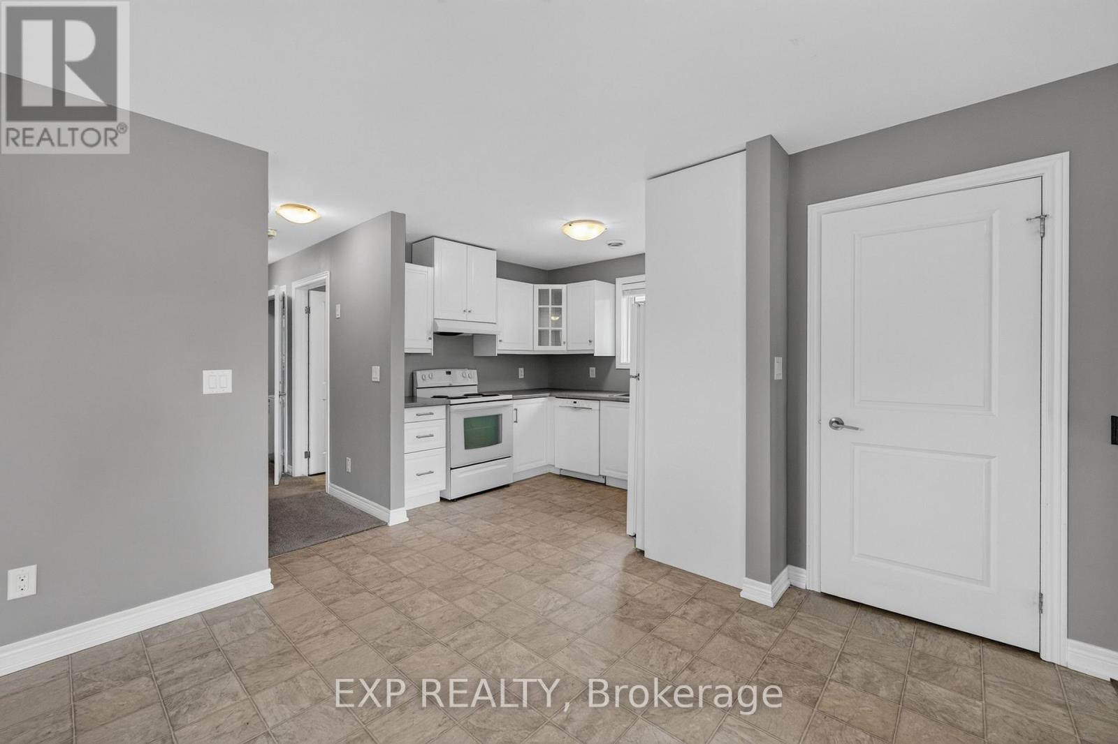 4 Kirk Street, St. Catharines, Ontario  L2S 1B7 - Photo 9 - X13466328