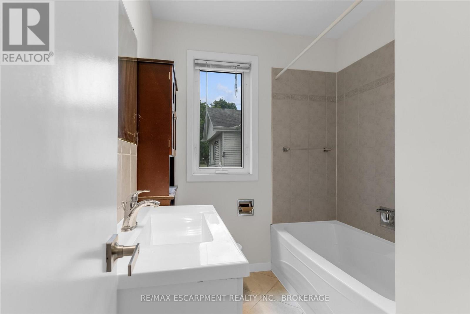 1 - 18 Bonavem Drive, St. Catharines, Ontario L2N 1X8 - Photo 16 - X13466360