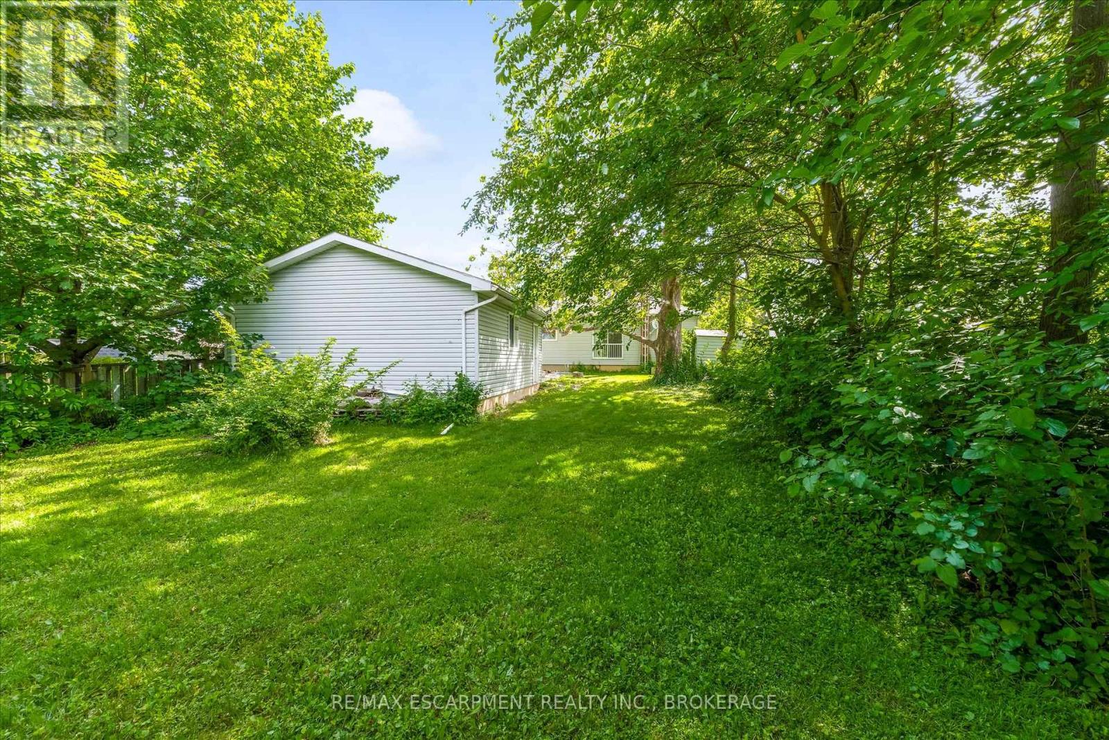 1 - 18 Bonavem Drive, St. Catharines, Ontario L2N 1X8 - Photo 19 - X13466360