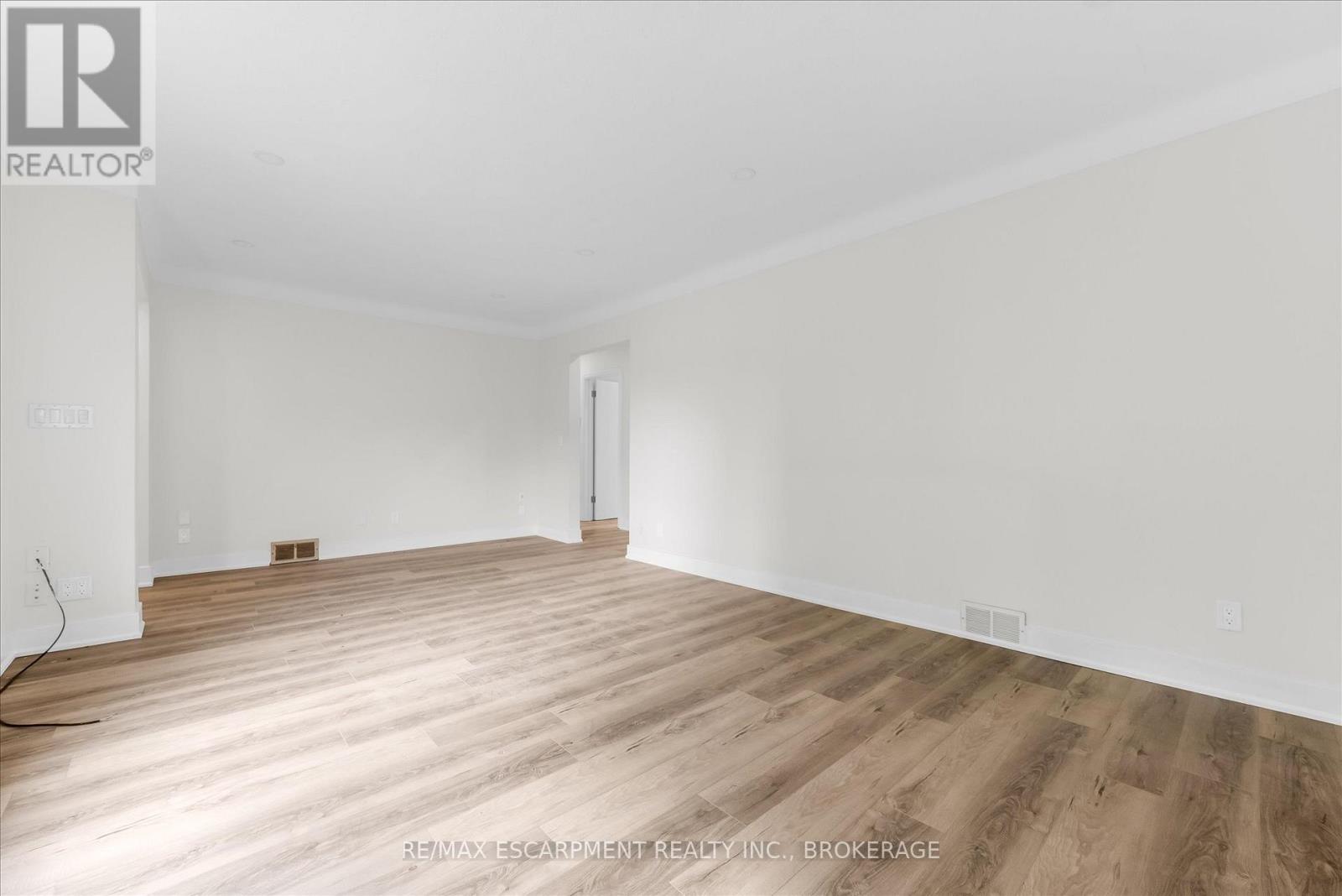 1 - 18 Bonavem Drive, St. Catharines, Ontario L2N 1X8 - Photo 6 - X13466360