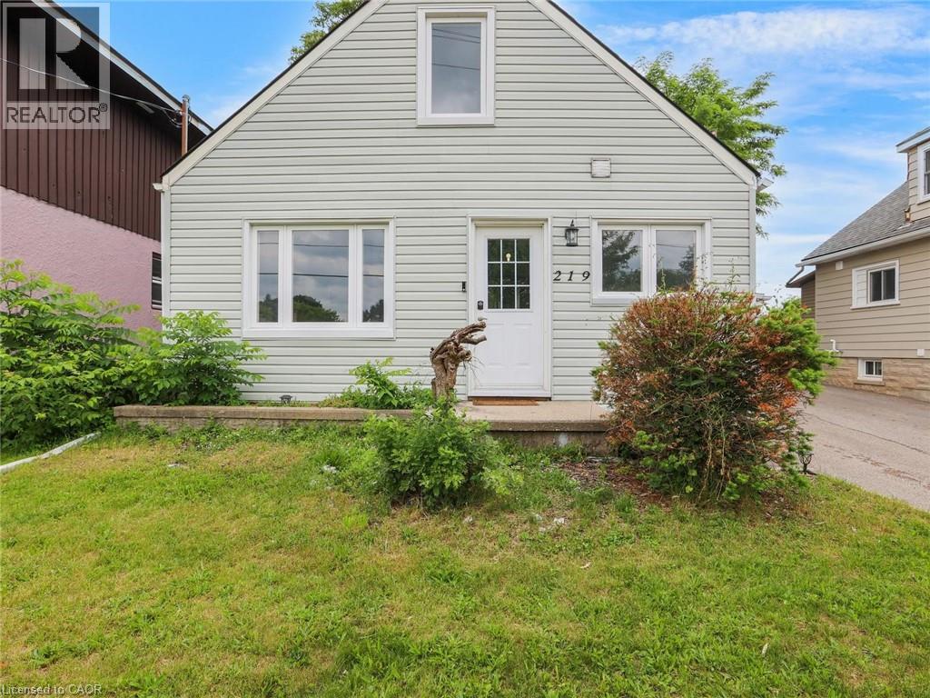 219 W LANCASTER Street W, Kitchener, Ontario