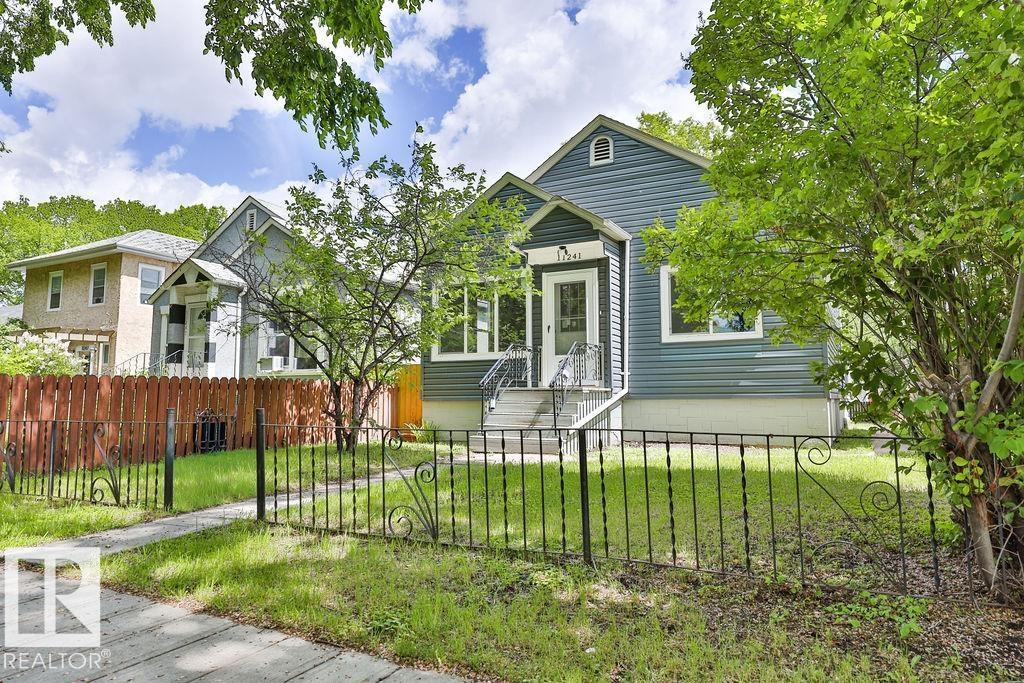 11241 88 ST NW, Edmonton, Alberta