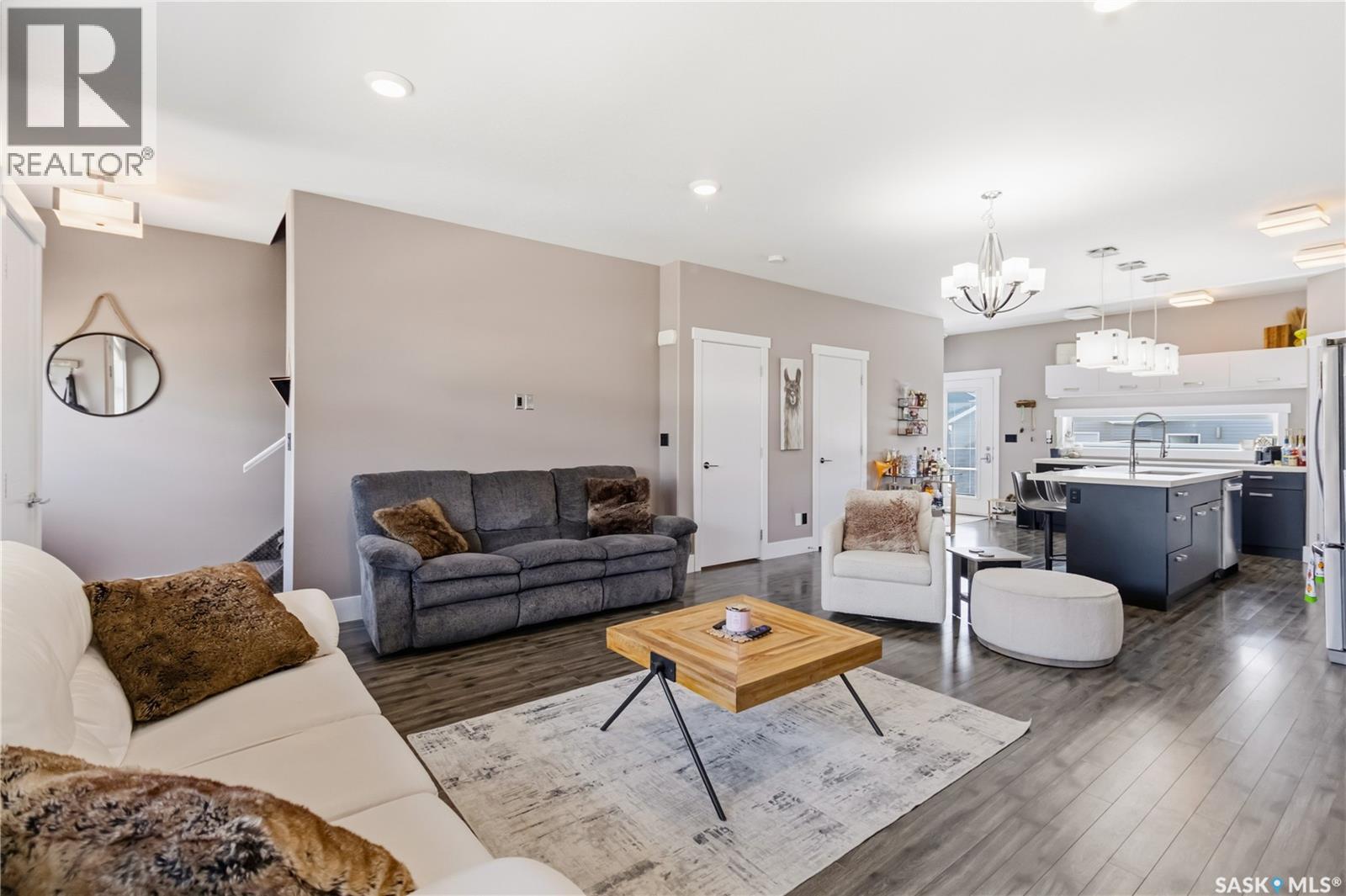 527 Kloppenburg Crescent, Saskatoon, Saskatchewan  S7W 0P1 - Photo 6 - SK040043
