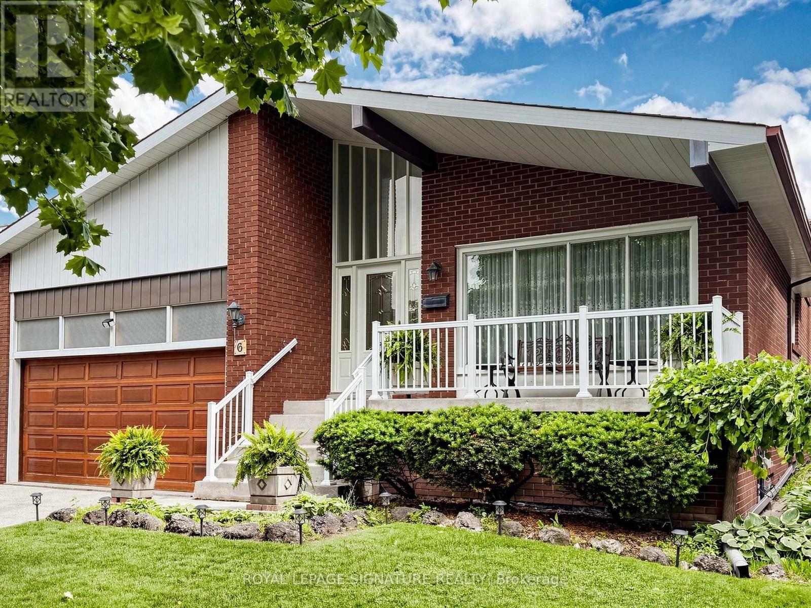 6 KELVINWAY DRIVE, Toronto, Ontario