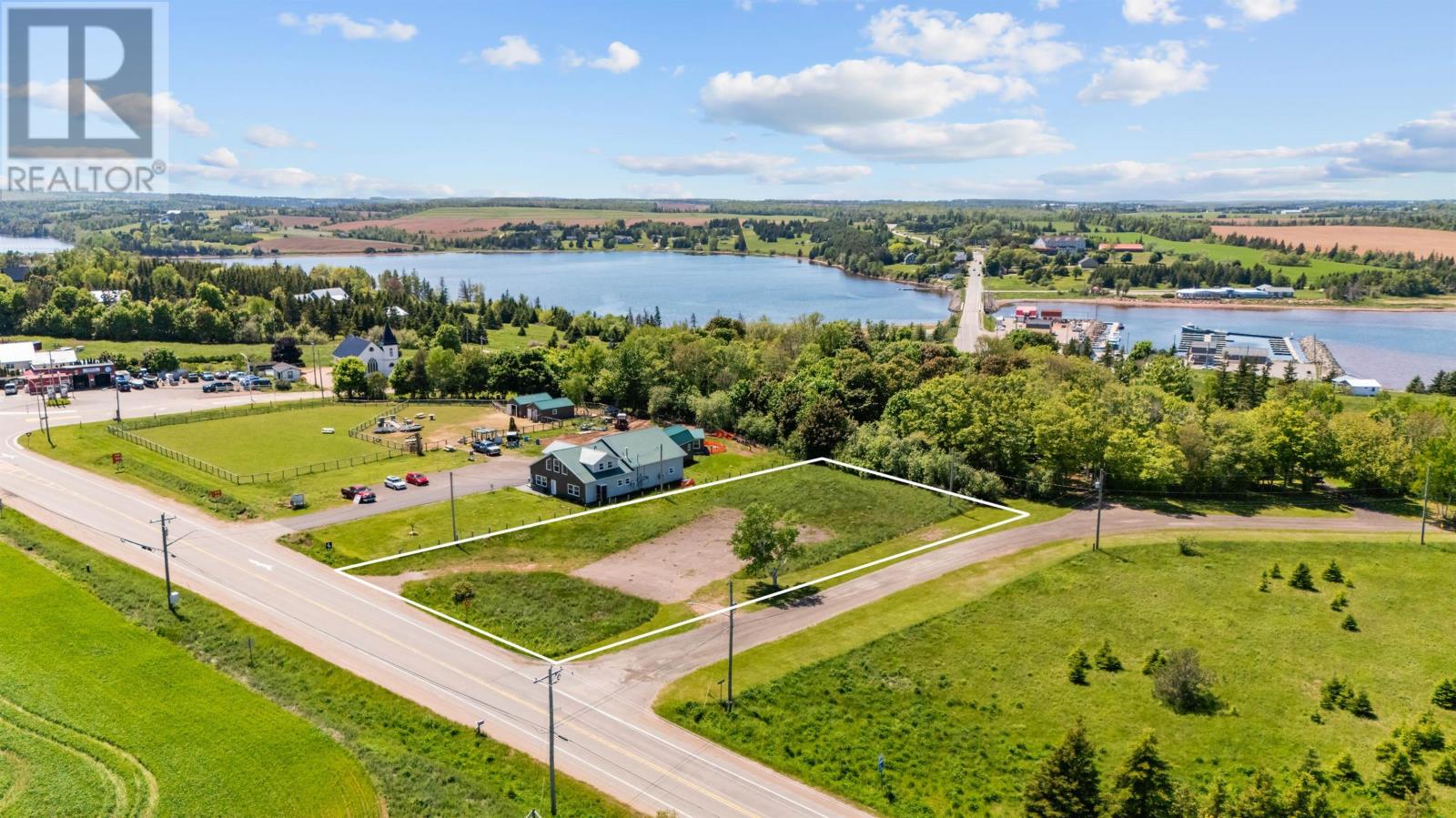 9940 Cavendish Road, Stanley Bridge, Prince Edward Island  C0A 1N0 - Photo 2 - 202614978