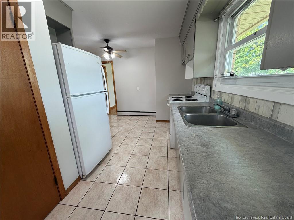 20 Danforth Street, Moncton, New Brunswick  E1C 3X7 - Photo 8 - NB141478