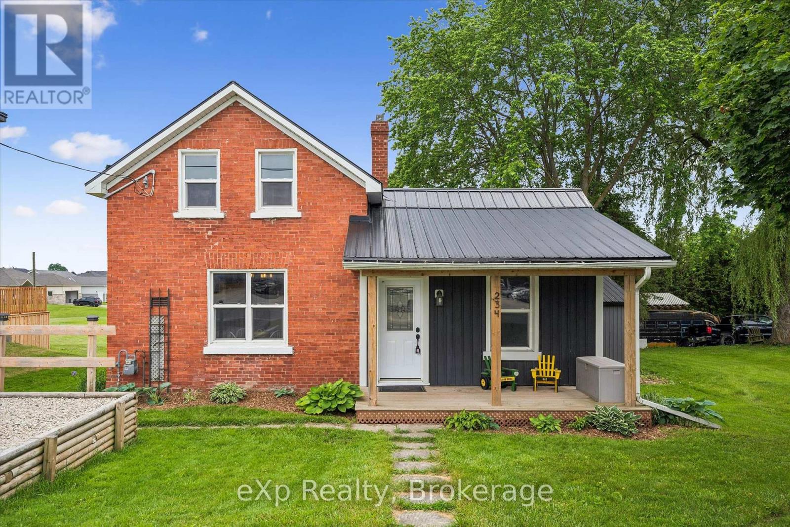 234 Elora Street South Street S, Minto, Ontario  N0G 1Z0 - Photo 1 - X13461004