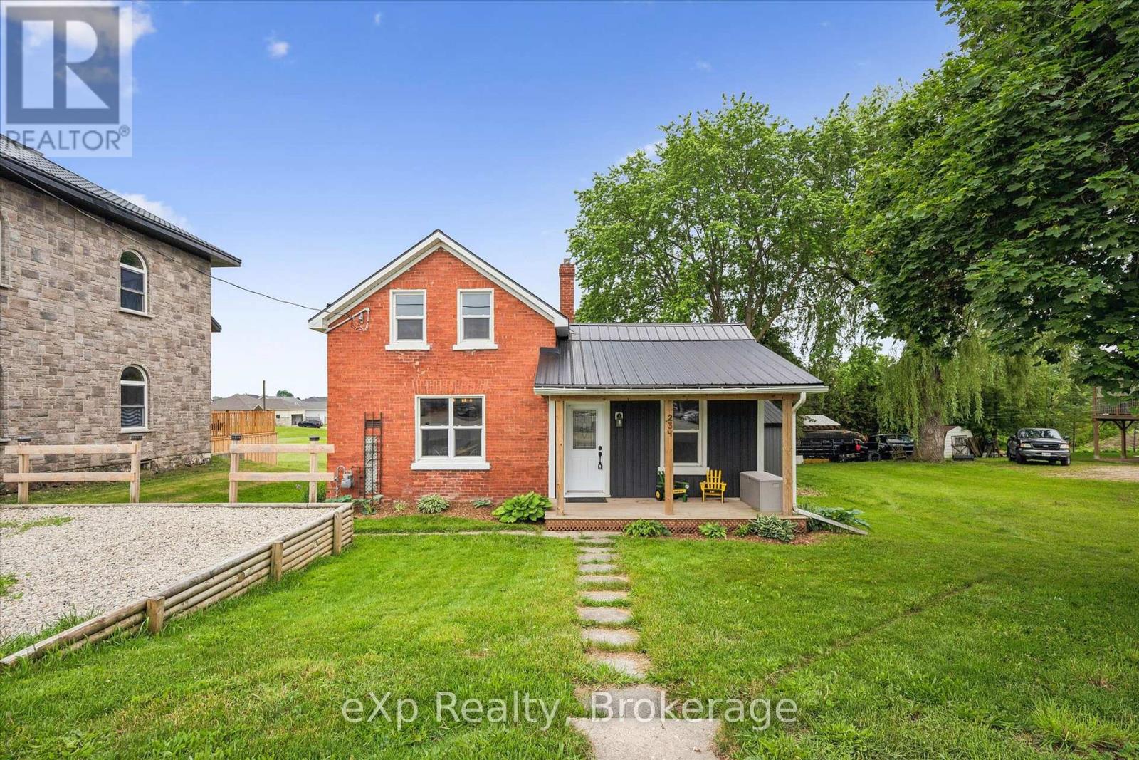 234 Elora Street South Street S, Minto, Ontario  N0G 1Z0 - Photo 2 - X13461004