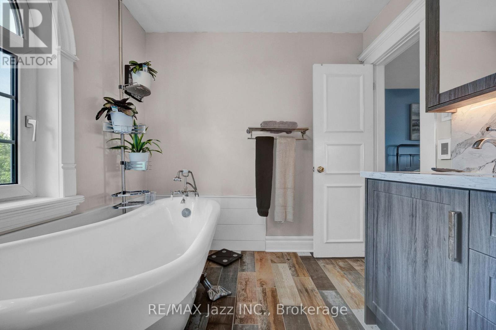 1674 Hooton Drive, Cavan Monaghan, Ontario  L0A 1C0 - Photo 21 - X13466298