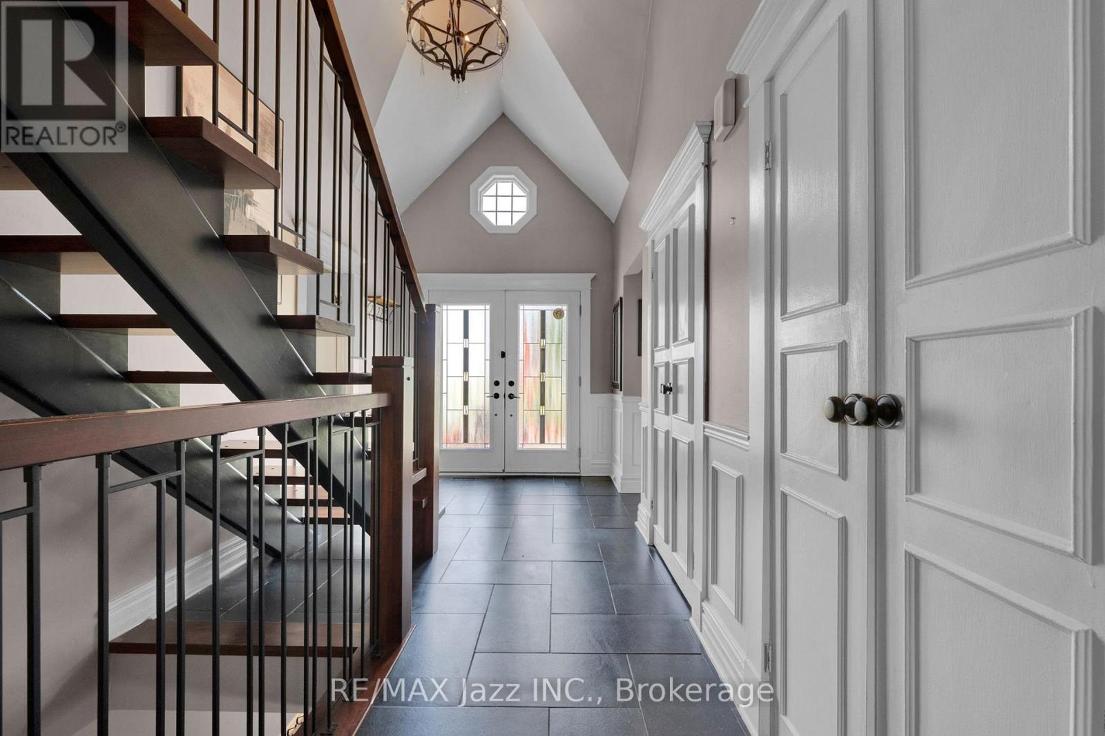 1674 Hooton Drive, Cavan Monaghan, Ontario  L0A 1C0 - Photo 4 - X13466298