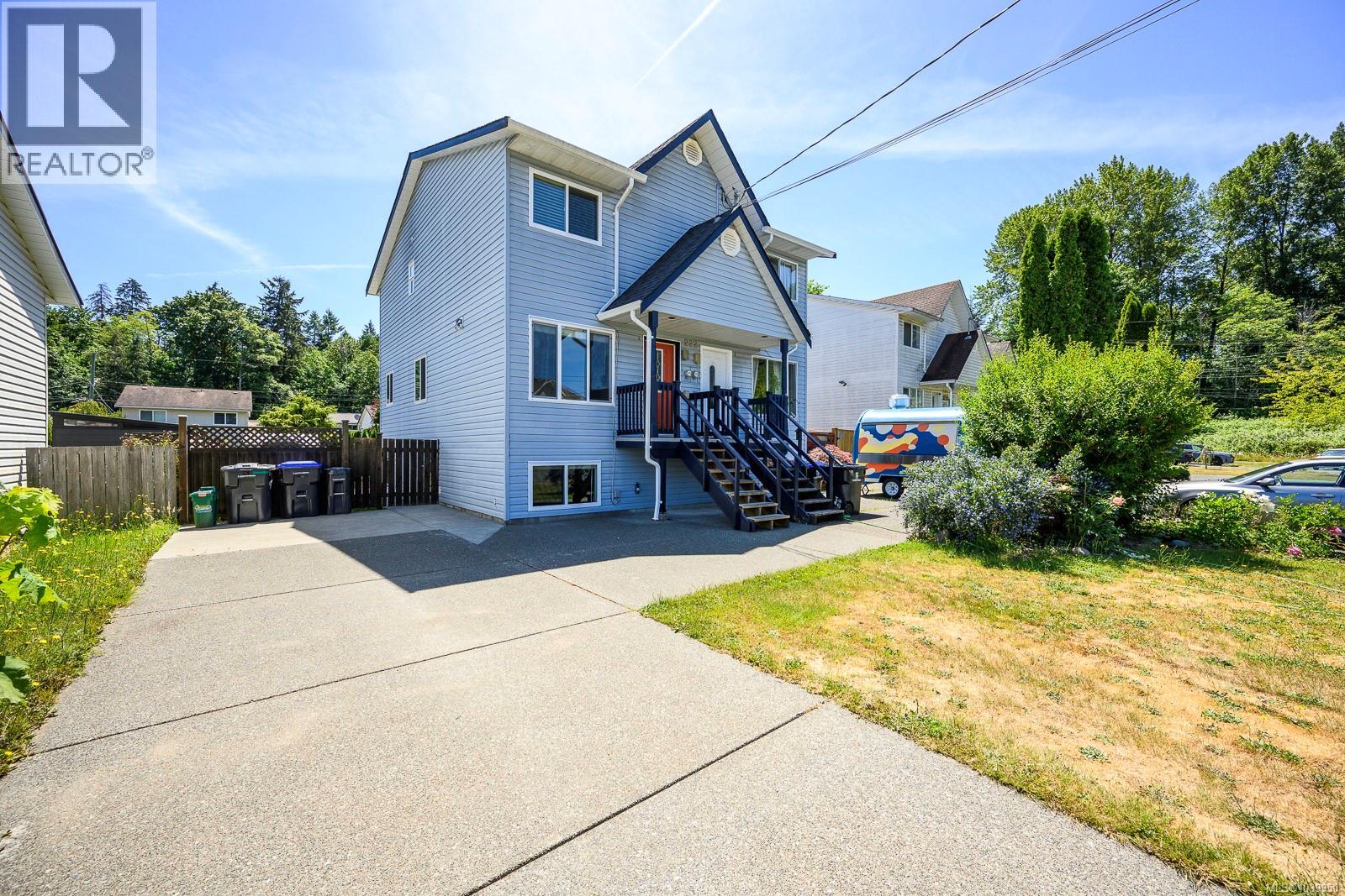 A 222 Mitchell Pl, Courtenay, British Columbia V9N 8R8 - Photo 2 - 1039950