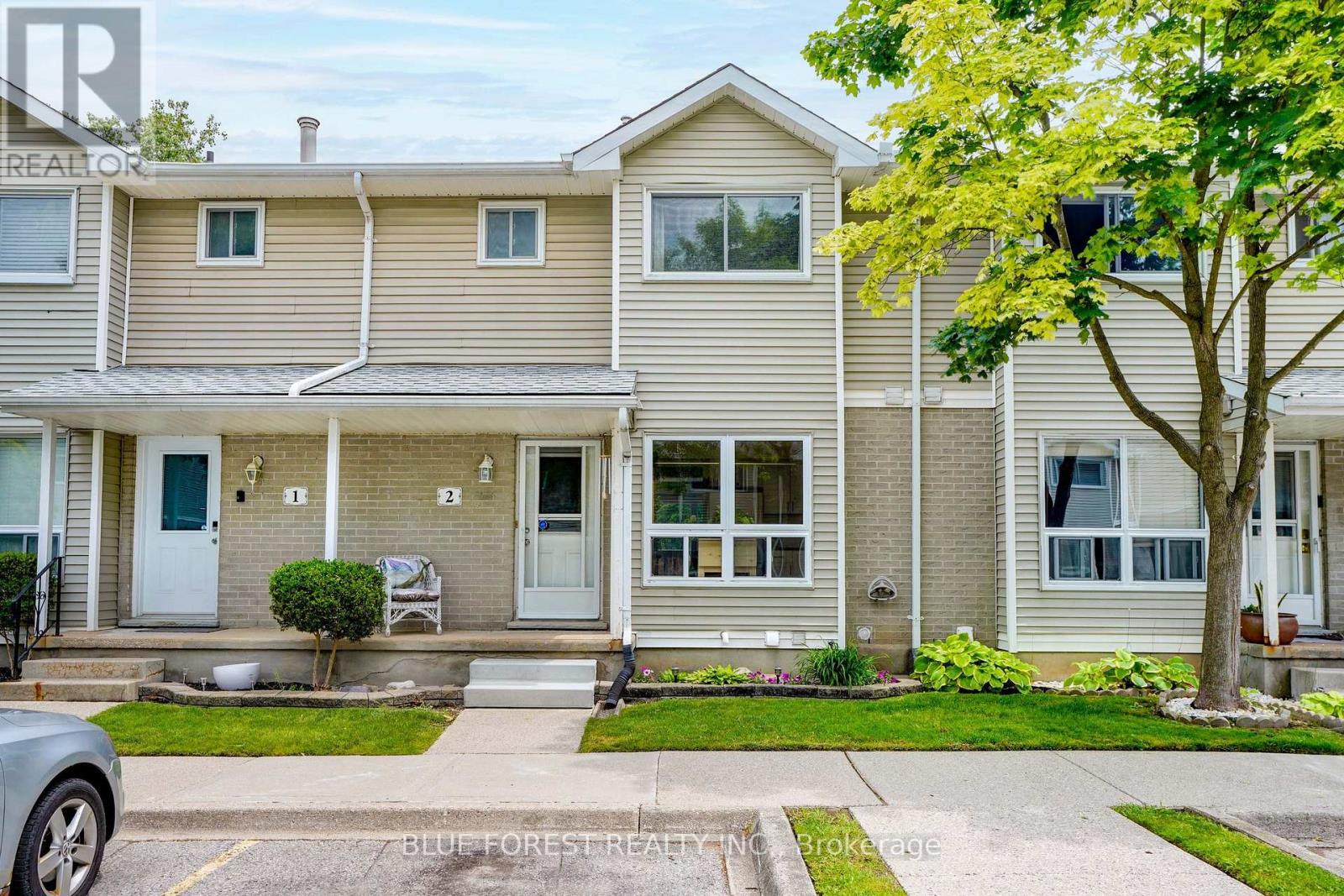 2 - 409 Thompson Road, London South, Ontario  N5Z 4Z1 - Photo 1 - X13466538