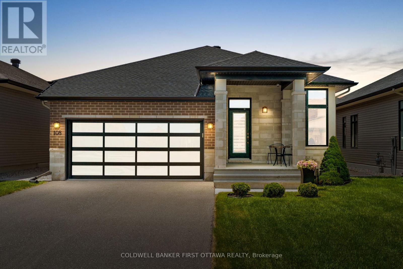 108 SCORPIO MEWS, Ottawa, Ontario