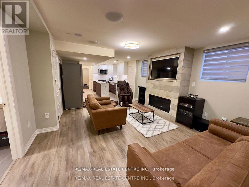 BASEMENT - 271 SIXTEEN MILE DRIVE, Oakville, Ontario