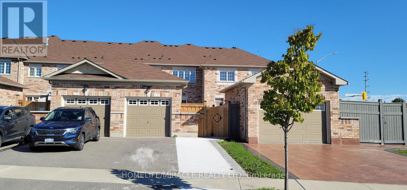 74 HATTON COURT, Brampton, Ontario