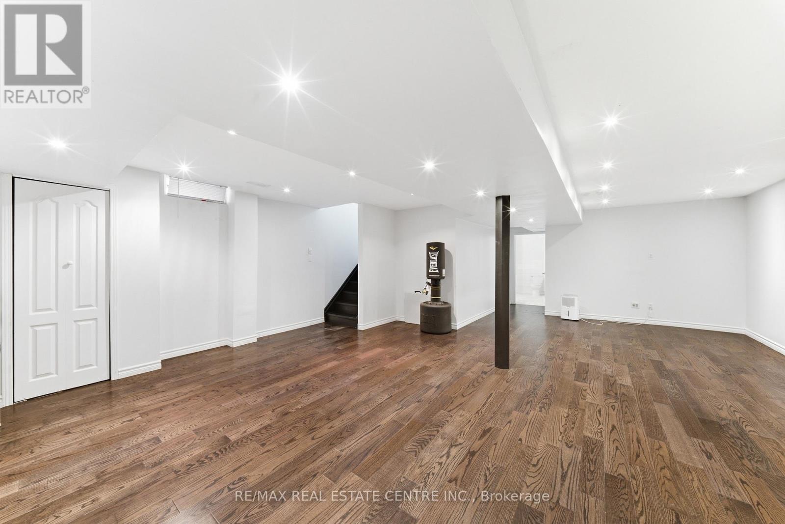 18 Velvet Grass Lane, Brampton, Ontario  L6R 1W6 - Photo 30 - W13466274