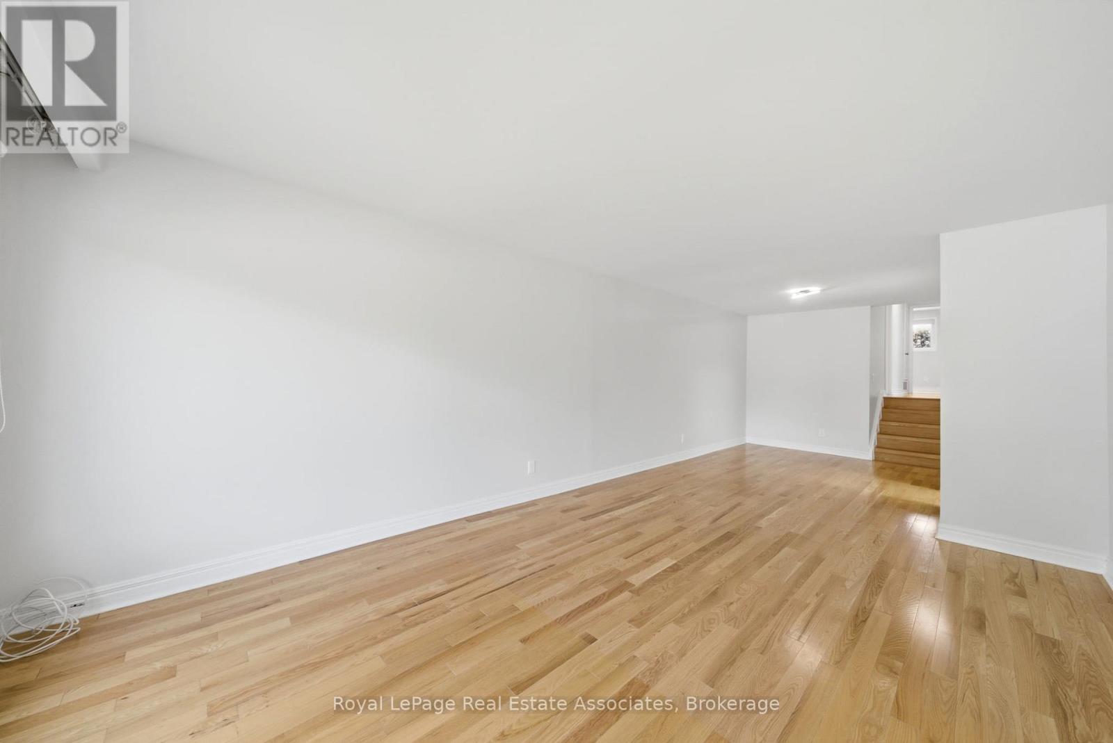 769 Eaglemount Crescent, Mississauga, Ontario  L5C 1H2 - Photo 11 - W13466376