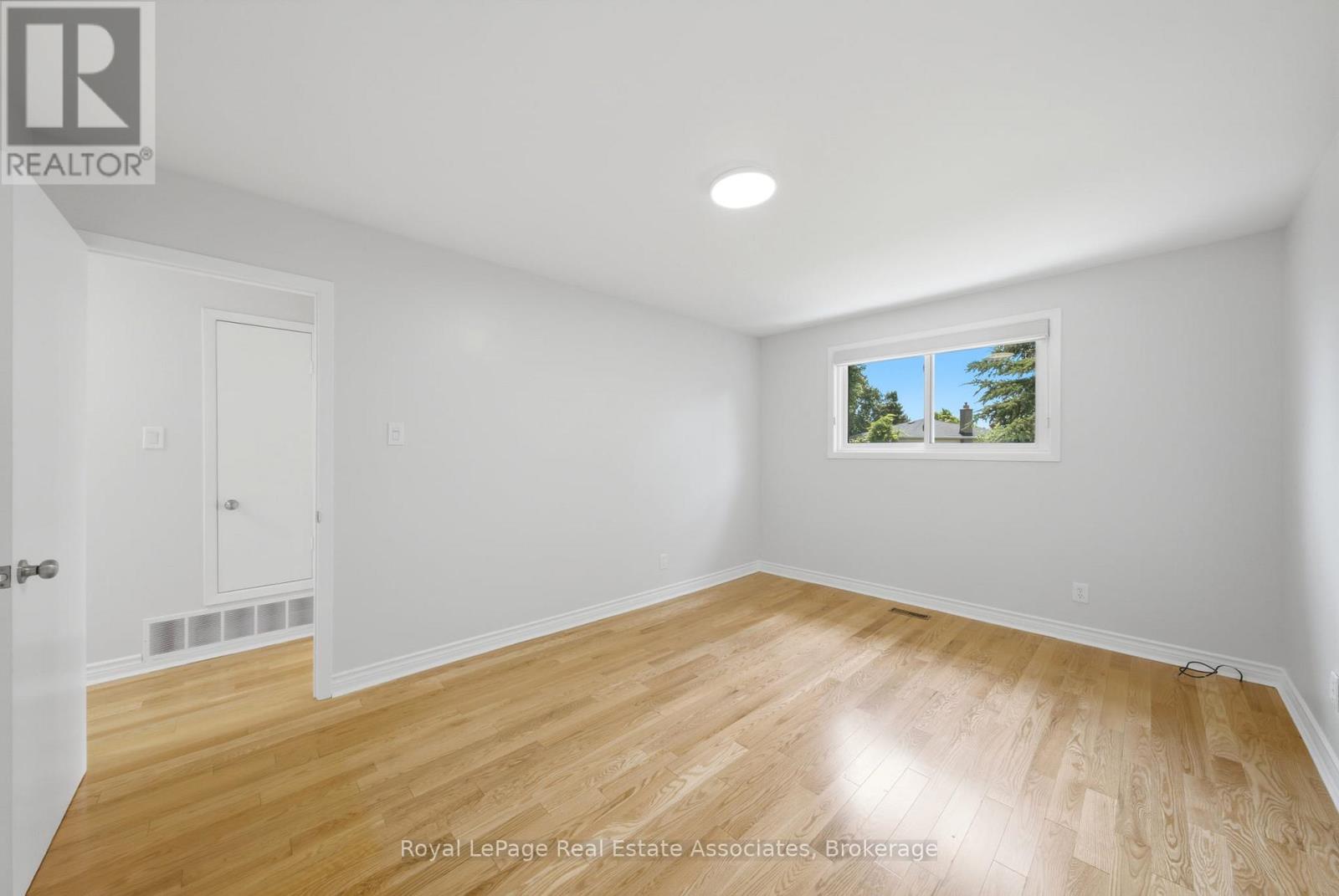 769 Eaglemount Crescent, Mississauga, Ontario  L5C 1H2 - Photo 18 - W13466376