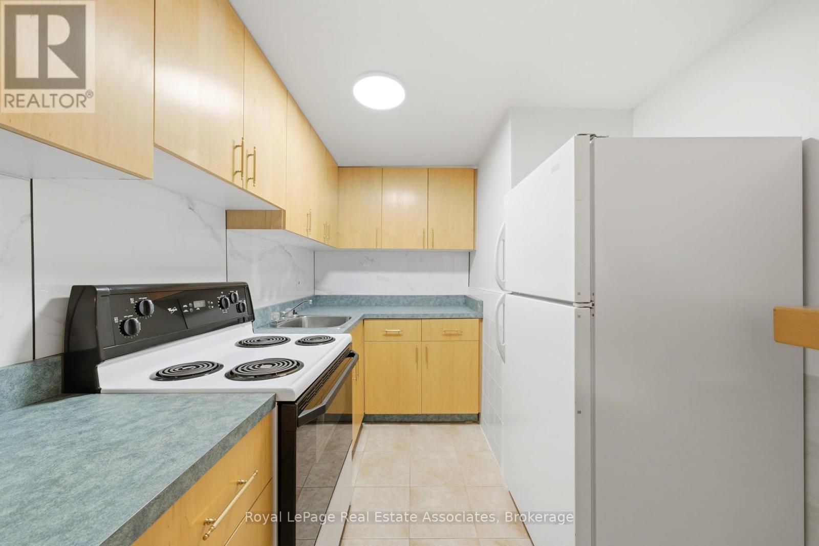 769 Eaglemount Crescent, Mississauga, Ontario  L5C 1H2 - Photo 24 - W13466376