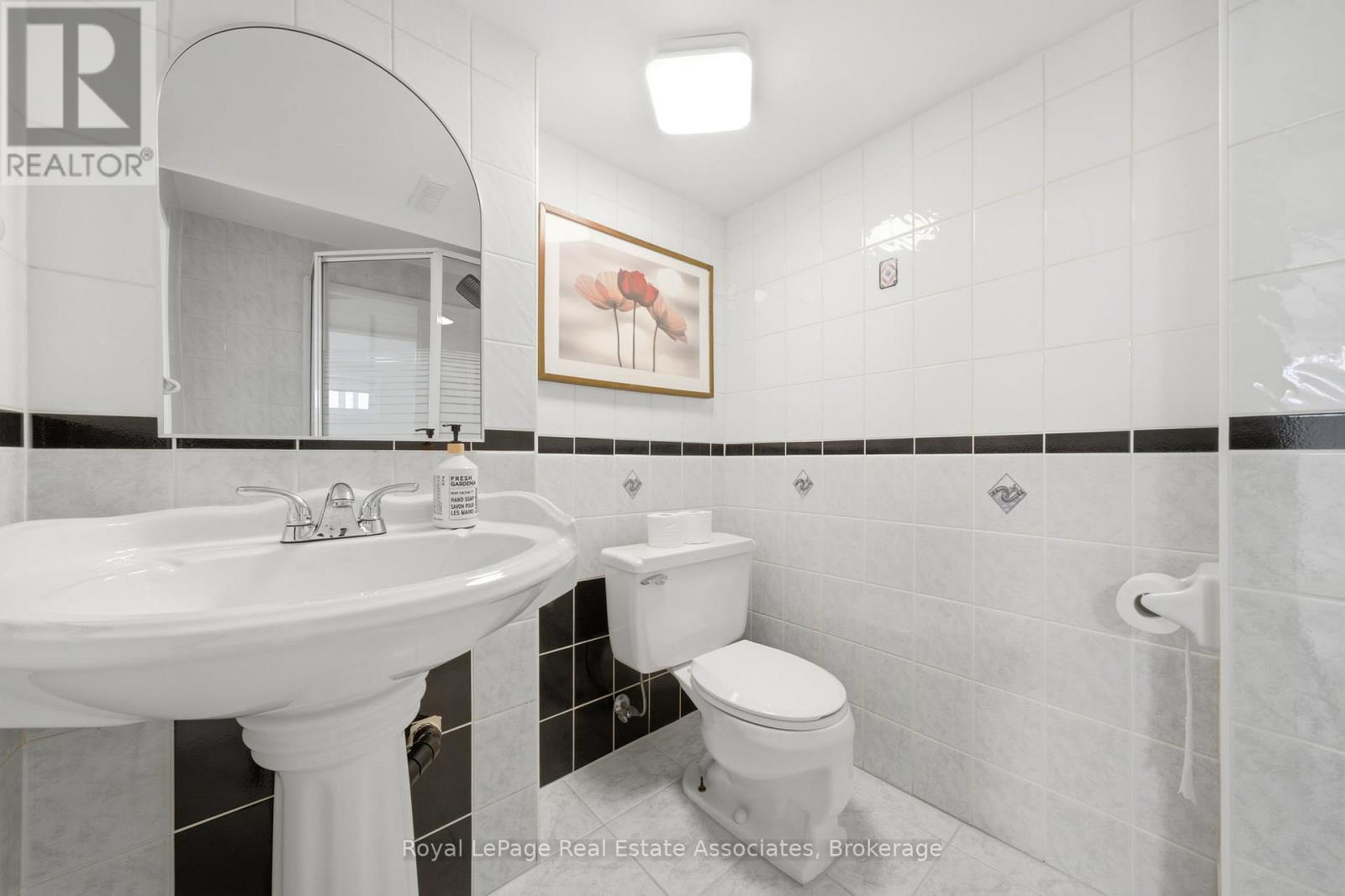 769 Eaglemount Crescent, Mississauga, Ontario  L5C 1H2 - Photo 28 - W13466376
