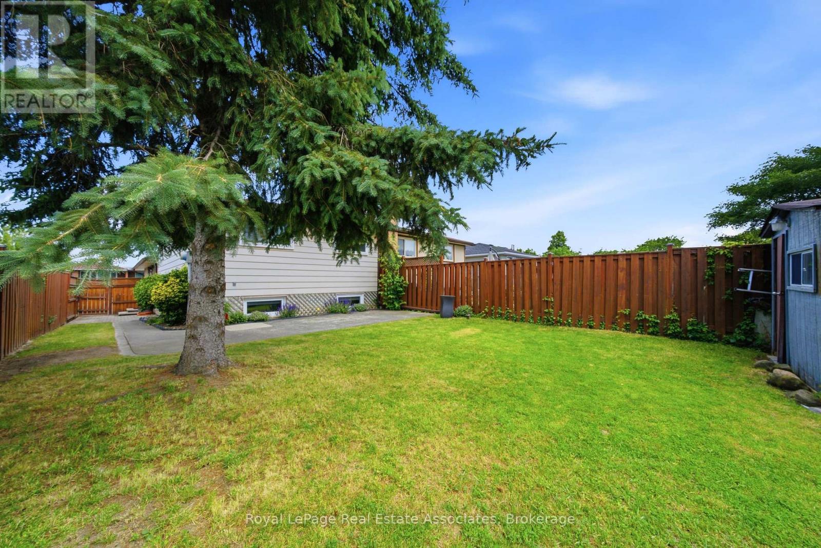 769 Eaglemount Crescent, Mississauga, Ontario  L5C 1H2 - Photo 35 - W13466376