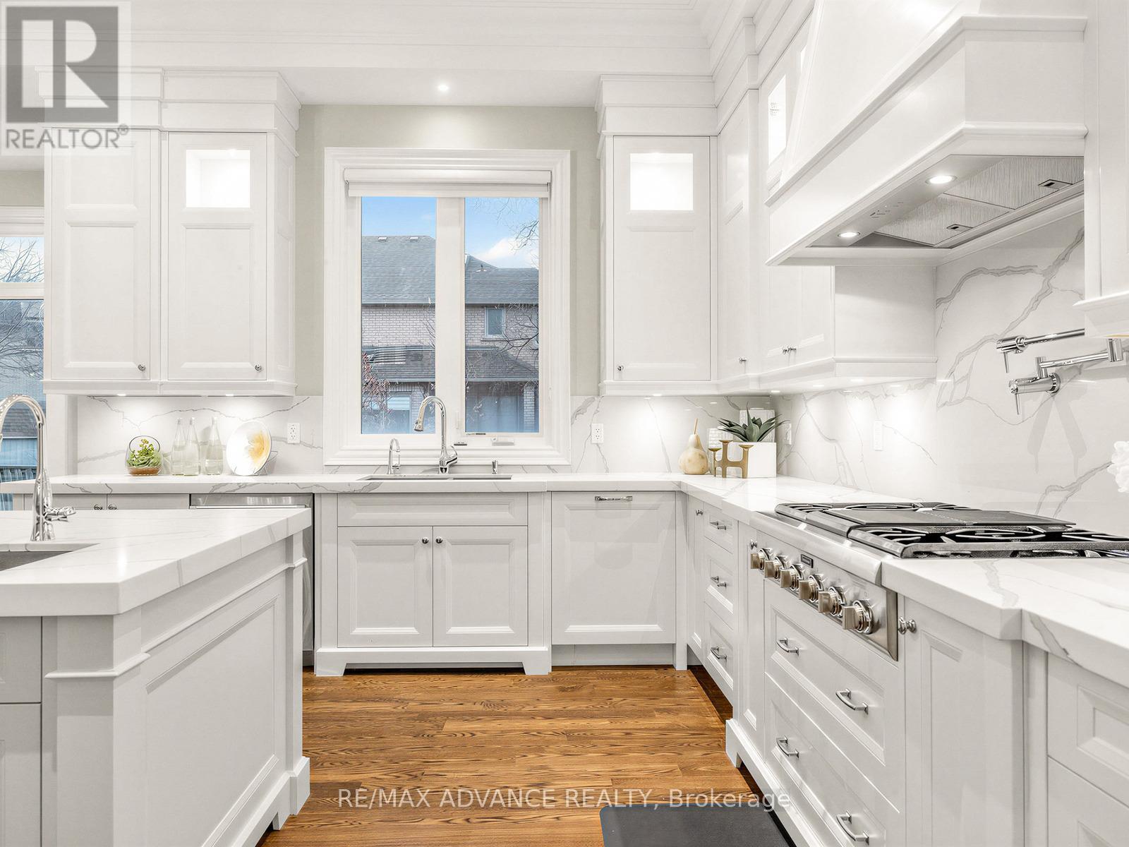 5 Lloydminster Crescent, Toronto, Ontario M2M 2R9 - Photo 19 - C13428340