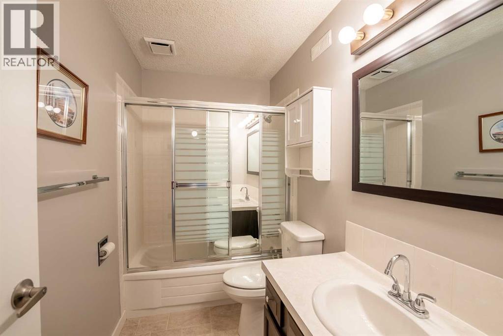 23 Selkirk Road W, Lethbridge, Alberta  T1K 4N4 - Photo 23 - A2320330