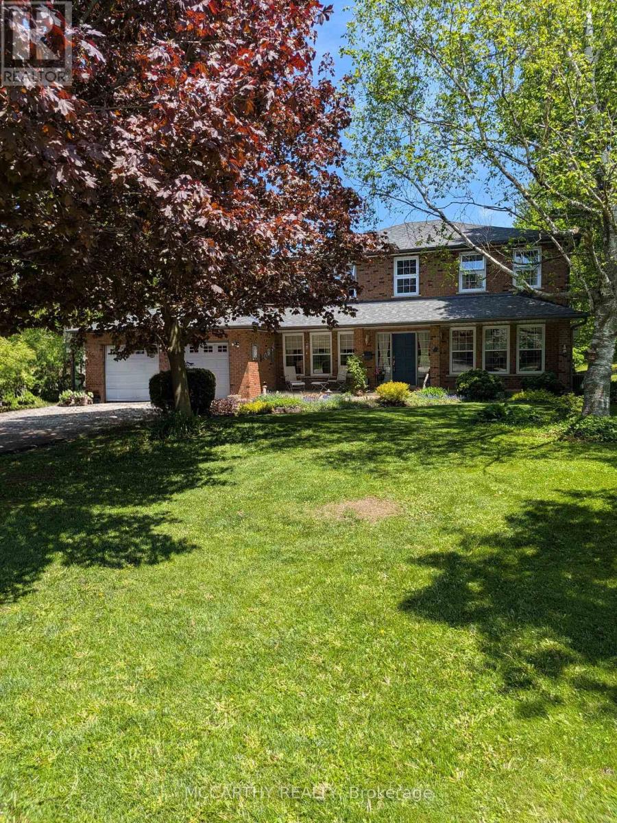11 Lynda Avenue, Mono, Ontario  L9W 1Z4 - Photo 2 - X13466084