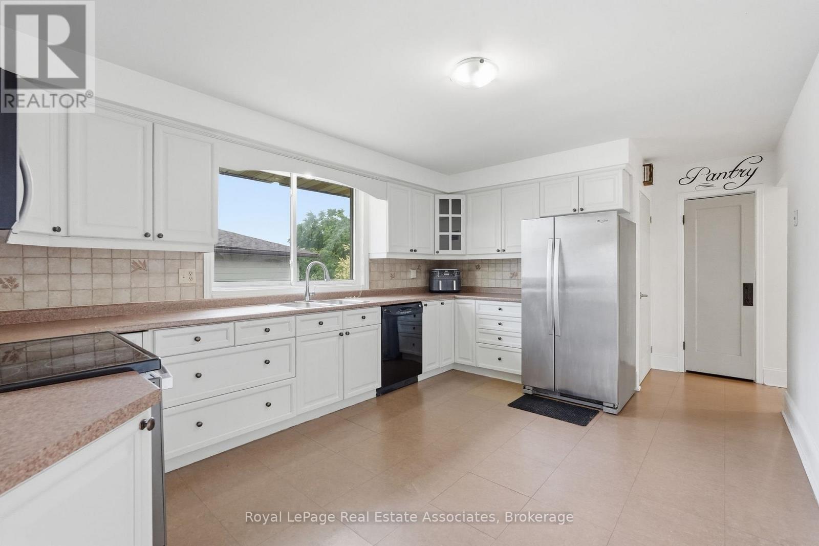 55 Eastbury Drive, Hamilton, Ontario  L8E 2V8 - Photo 15 - X13466086