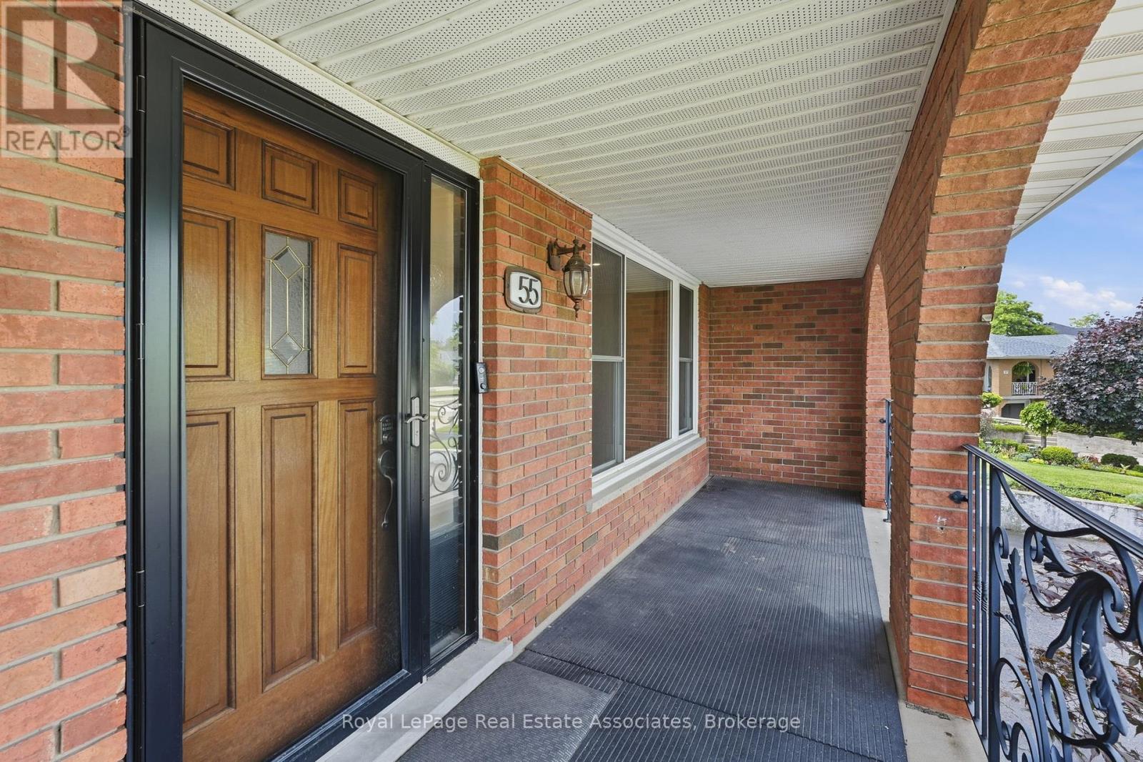 55 Eastbury Drive, Hamilton, Ontario  L8E 2V8 - Photo 5 - X13466086