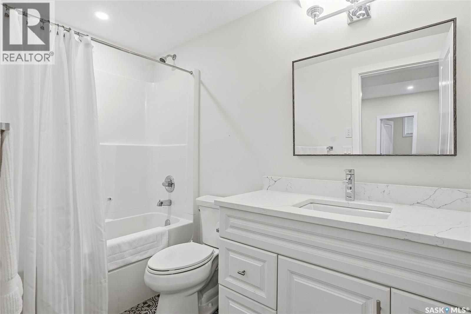 606 Pichler Crescent, Saskatoon, Saskatchewan  S7V 0G2 - Photo 38 - SK040072
