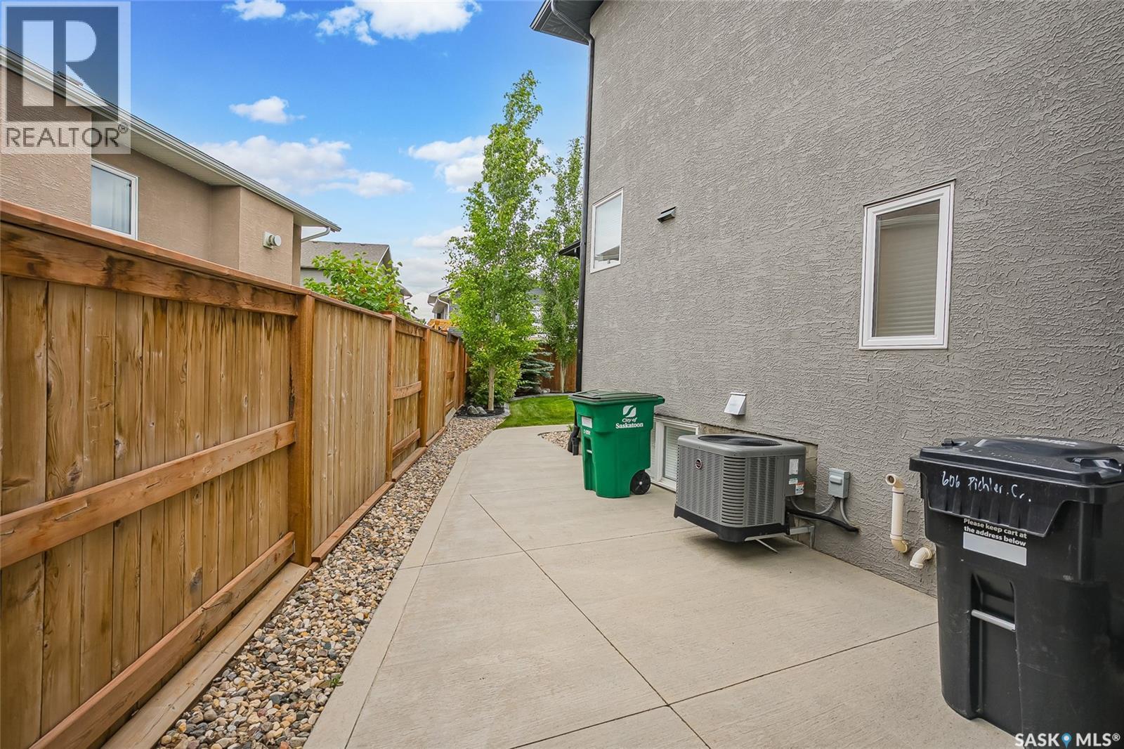 606 Pichler Crescent, Saskatoon, Saskatchewan  S7V 0G2 - Photo 43 - SK040072