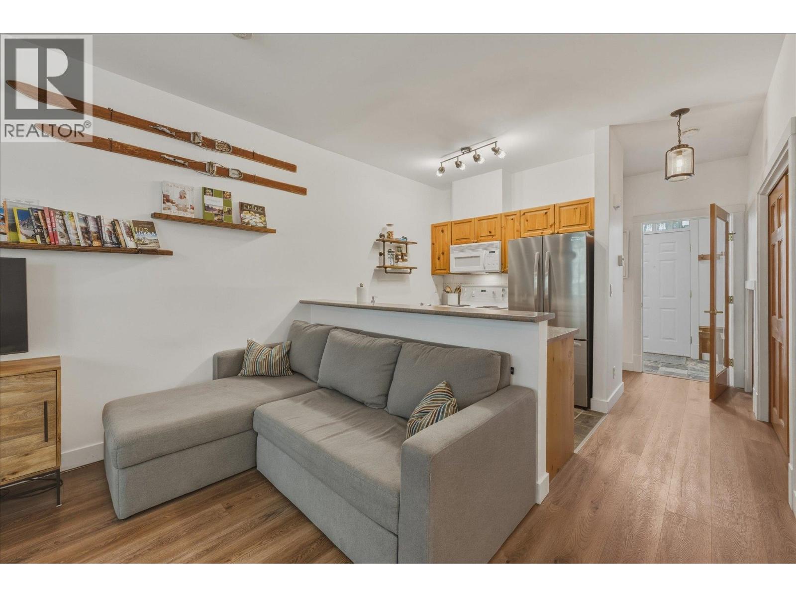 308 4405 Blackcomb Way, Whistler, British Columbia  V8E 0X7 - Photo 12 - R3137774