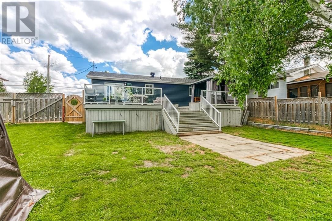 226 Laurette Street, Chelmsford, Ontario  P0M 1L0 - Photo 3 - 2128673