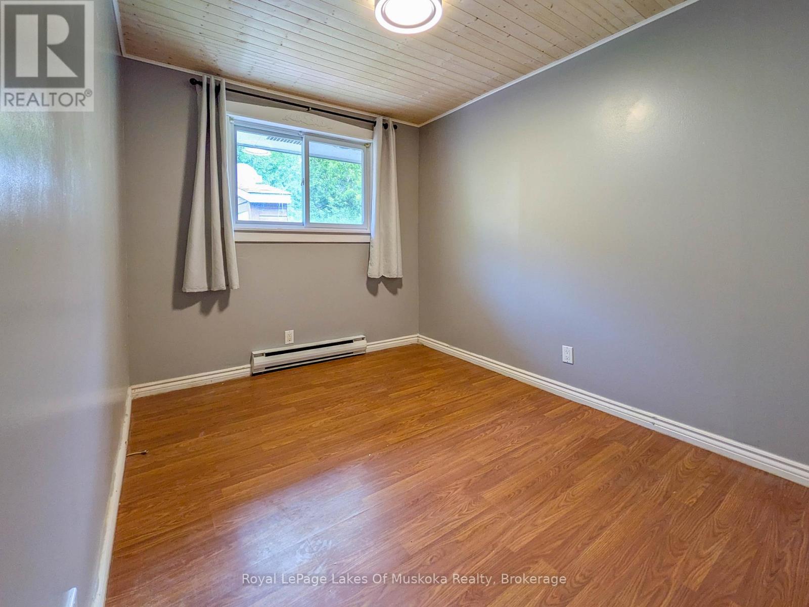 12 Valley Drive, Bracebridge, Ontario  P1L 1B8 - Photo 14 - X13466432