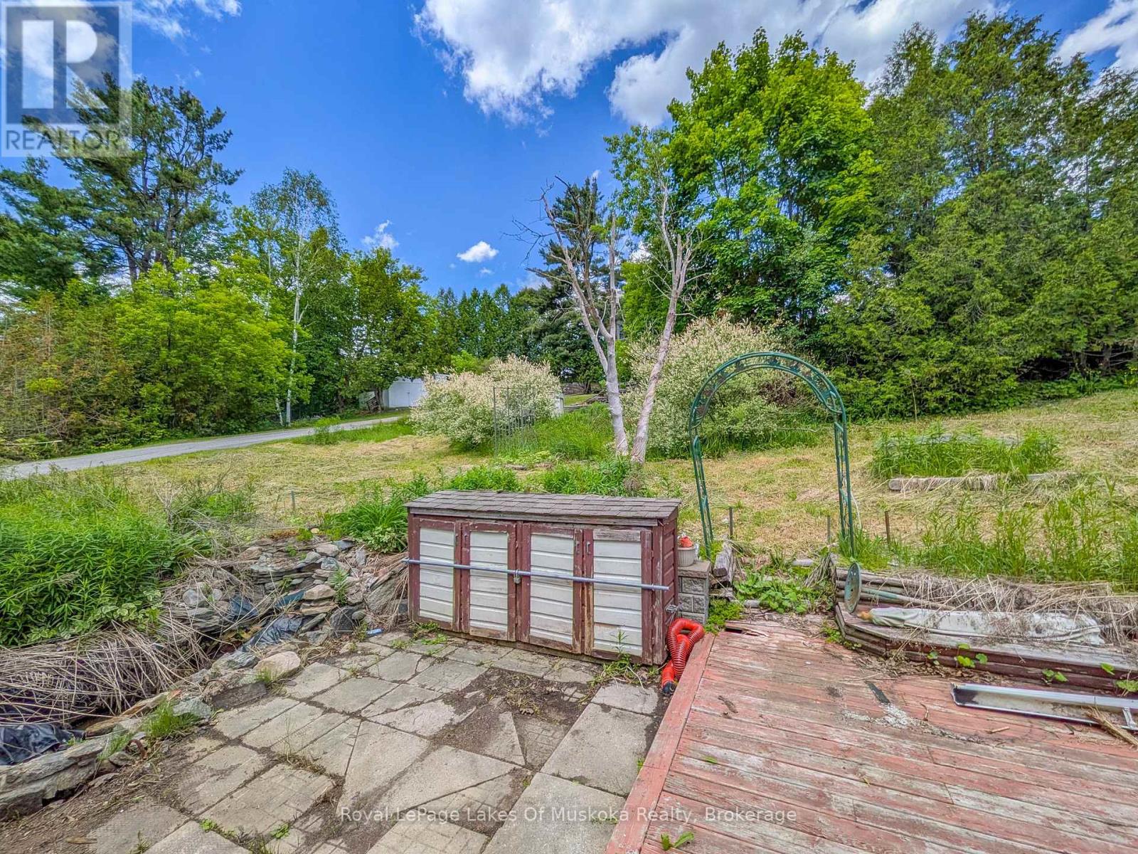 12 Valley Drive, Bracebridge, Ontario  P1L 1B8 - Photo 5 - X13466432