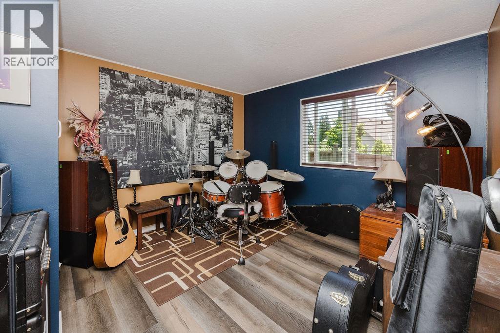 788 Mountainview Drive, Gibsons, British Columbia  V0N 1V9 - Photo 26 - R3137794