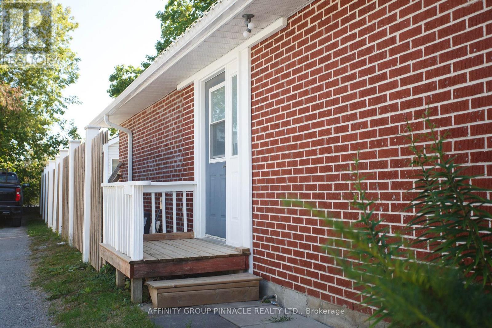 74 William Street, Kawartha Lakes, Ontario  K0M 1A0 - Photo 11 - X12961036