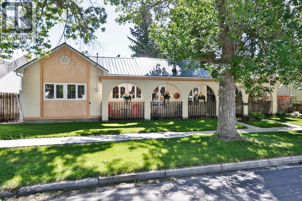 1021 7 Street N, Lethbridge, Alberta  T1H 1Y8 - Photo 1 - A2320124
