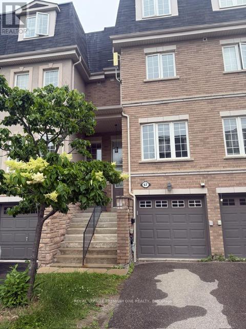 67 - 435 Hensall Circle, Mississauga, Ontario L5A 4P1 - Photo 1 - W13463448