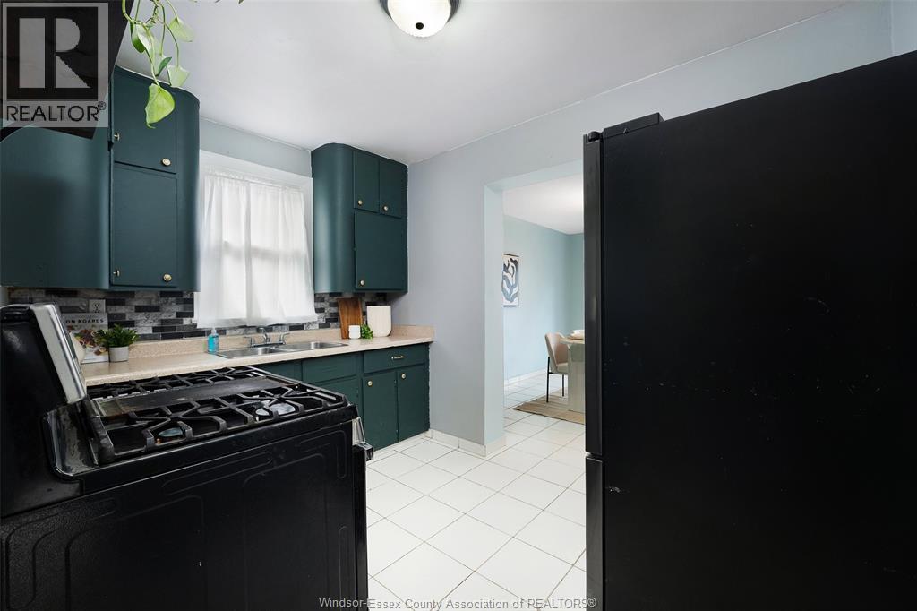 1527 Benjamin Avenue, Windsor, Ontario N8X 4N3 - Photo 11 - 26014610