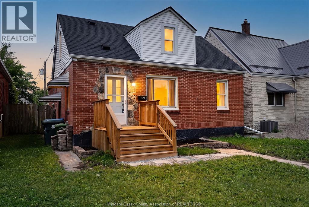 1527 Benjamin Avenue, Windsor, Ontario N8X 4N3 - Photo 2 - 26014610